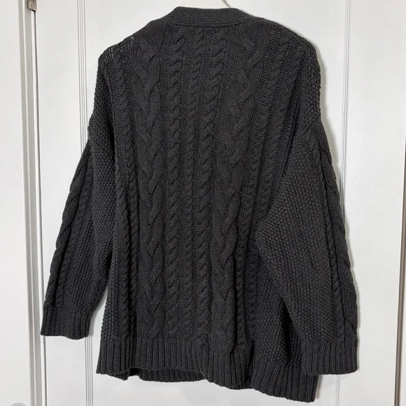 Quince 100% Organic Cotton Oversized Cable Cardigan size medium - Picture 10 of 13